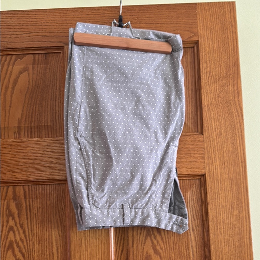 Brooks Brothers Gray Flat Front Athletic Shorts